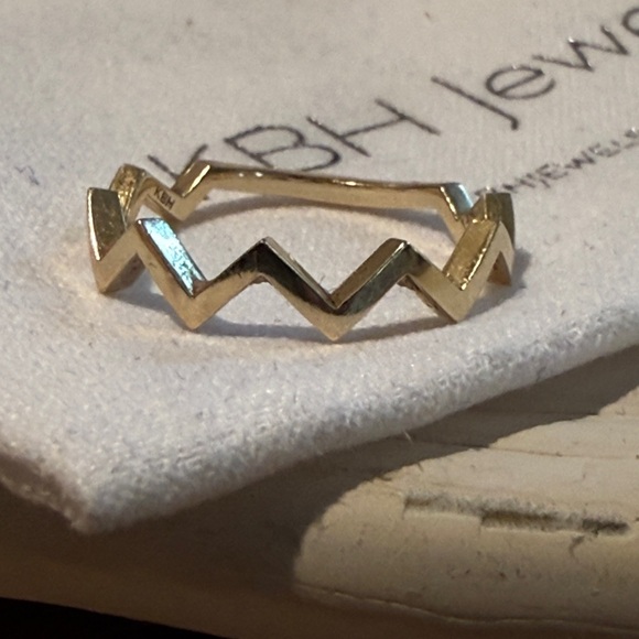 KBH Jewels Reclaimed Wonder Woman Ring - Picture 6 of 7